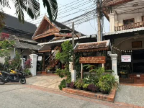 Rattana Guesthouse