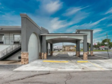 Clarion Pointe Decatur Downtown Hotels in Decatur