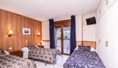Hotel Comapedrosa Hotels in 