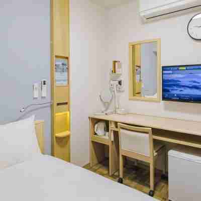 東横INNJR和歌山駅東口 Rooms