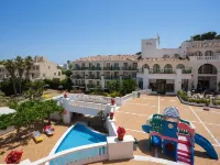 Hotel Pino Alto by Alegria Hotels near Cala Bot