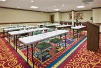 Holiday Inn Express & Suites Birmingham - Inverness 280