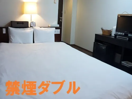 Business Hotel-Hotel Greenhill Mihama فنادق في يورا