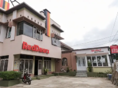 RedDoorz Syariah @ Jalan Ir Haji Juanda Jambi 哥打巴魯酒店