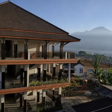 O3 Homestay