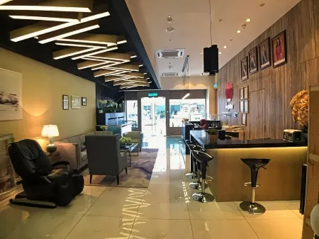 Kyoto Boutique Hotel Отели рядом с достопримечательностью «Mosque Tanjung Puteri Resort»