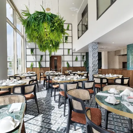 Leonardo Boutique Hotel Larnaca