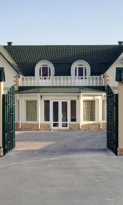 Zhara Hotel - parking