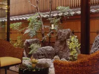 Kamogawakan Hotels in Sanjo