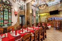 Dinastiya Hotel Hotel di Kursk