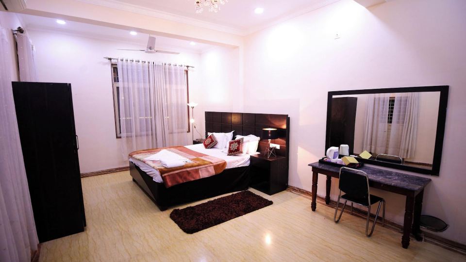 Rose Garden Resort Daulatabad Fort