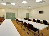 Country Inn & Suites by Radisson, Tallahassee-University Area, FL Hotels near Lichgate on High Road