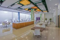 Sleep Inn Queretaro - พร้อมอาหารเช้า