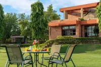 StayVista at the Cityscape with Outdoor Pool Hotels in 