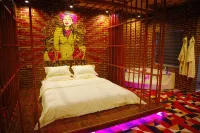 Yunwu Theme Apartment (Xinxiang Huazhong Branch) - balcon