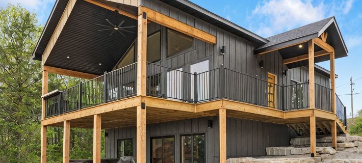 The Lookout at Table Rock Lake - Luxurious Stay - Hot Tub - Bring Your Boat!! Hotels in Barry County