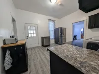 Spacious 6-bedroom house in Evansville