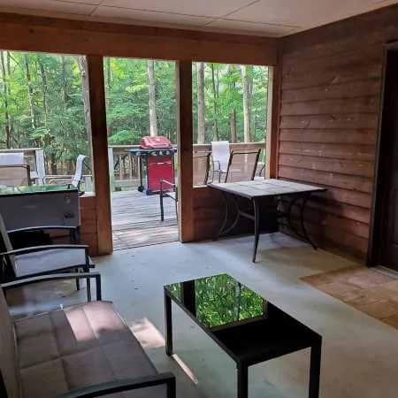 Waterfront Lake Home - Private Dock & 1/4 Mile Beach - High Speed Wifi - RV Hook