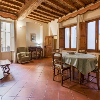 Classic Florence Apartment B By MMega Hotels near ساحة مايكل انجلو