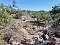 Beautiful Hill Country Charm. 88 acres with mini farm animals. - 4-Star