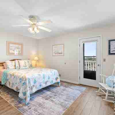 Cozy 2Br - 2BA Condo - Ocean, Marsh & Icw Views • Pool & Private Dock • Sleeps 6 Rooms