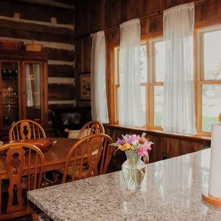 Rustic 1800s' Log Cabin with Modern Amenities on an Old Farm close to Owensboro