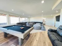Bear Lake getaway for the whole family! Sleeps 32! Beach access included!!