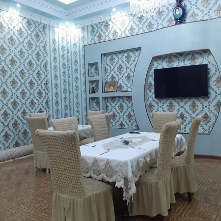 Uyut Hotel