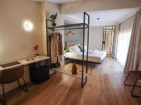 Mythic Valencia Hotels near Benicalap