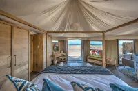 Kingfisher Retreat by Sharjah Collection