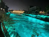 โรงแรมพินเหมยจู ฮอตสปริง ซีนีม่า สาขา สะพานใต้ เขตทัศนียภาพตูเจียงเยี่ยน - โรแมนติก