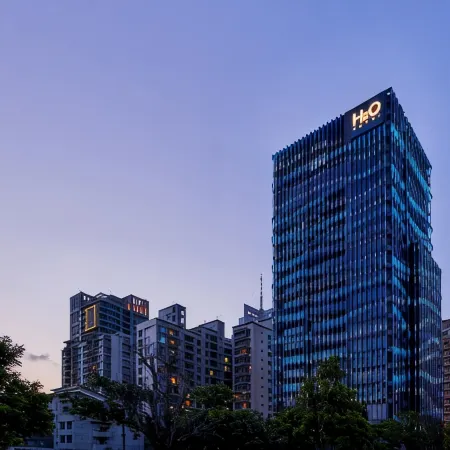 H2O Hotel Отели рядом с достопримечательностью «К-АРЕНА»