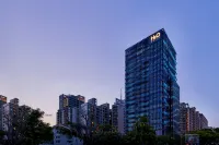 H2O Hotel