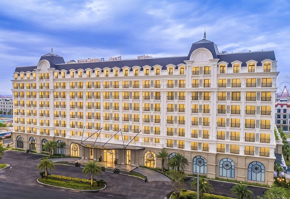hotel overview picture