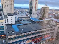 Hualong Hotel (Mudanjiang High-speed Railway Station Pedestrian Street)
