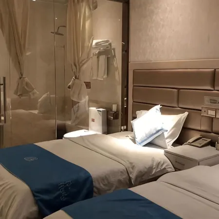 Holiday Inn Ping Royland Hotels in Pingluo