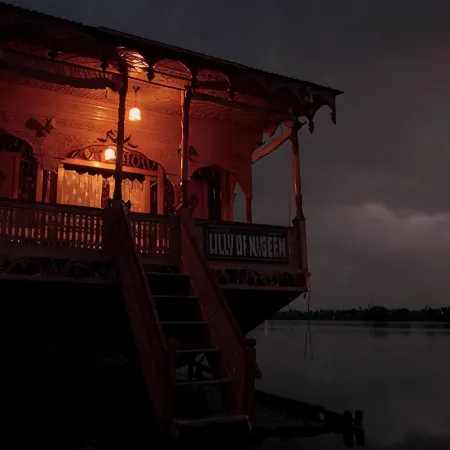 Houseboat Lily of Nageen