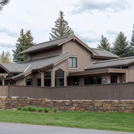 2br+loft Townhome @ base of Dollar Mtn. ski area; hot tub & pool