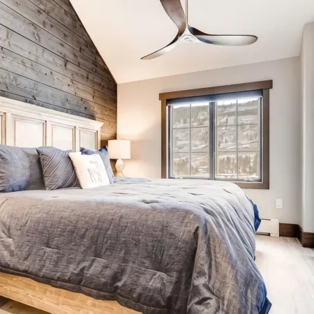 Experience Modern Relaxation & Luxury at Its Best! Condo