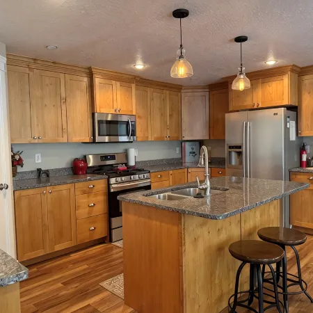 All One Level Basement Unit Large Great Room Kitchen 3 bed 2 baths