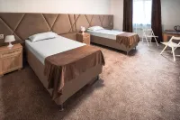 Hotel Labirint - 3-Star