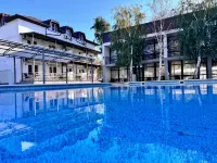 Uralskie Samotsvetyi Hotel - พร้อมWifi