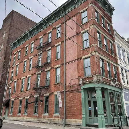 The Reserve - Heart of OTR 2 Bed Suite w/Views.