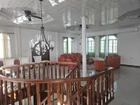 Charming Modern House In Residential Providence Hot-W/Wi-Fi/AC, Live/Secure Cam - Kitchens
