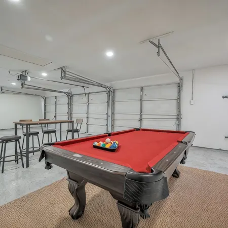 Whitewood Oasis-Your Poolside Retreat with  Heated  Pool in Spring, TX
