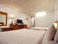 Jhiben Hot Spring Apartment Hôtels à proximité de : Gare de Zhiben