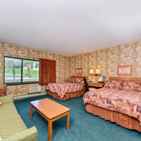 Rodeway Inn & Suites Madison East
