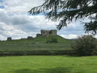 Old Duffus Farmhouse on Scottish Estate - stunning castle views - Boutique