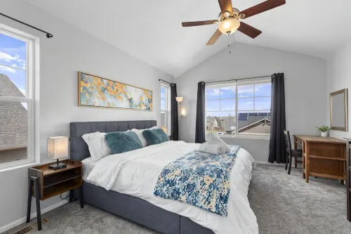 Modern Home w/ 2 Private Suites & Family-Friendly Amenities - Mins to Dia - Bungalows