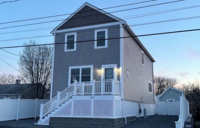 Newly renovated beach home with many amenities!